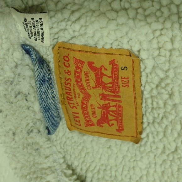 Ladies Levi's denim Sherpa lined truckers jacket, sz Small - Picture 8 of 13